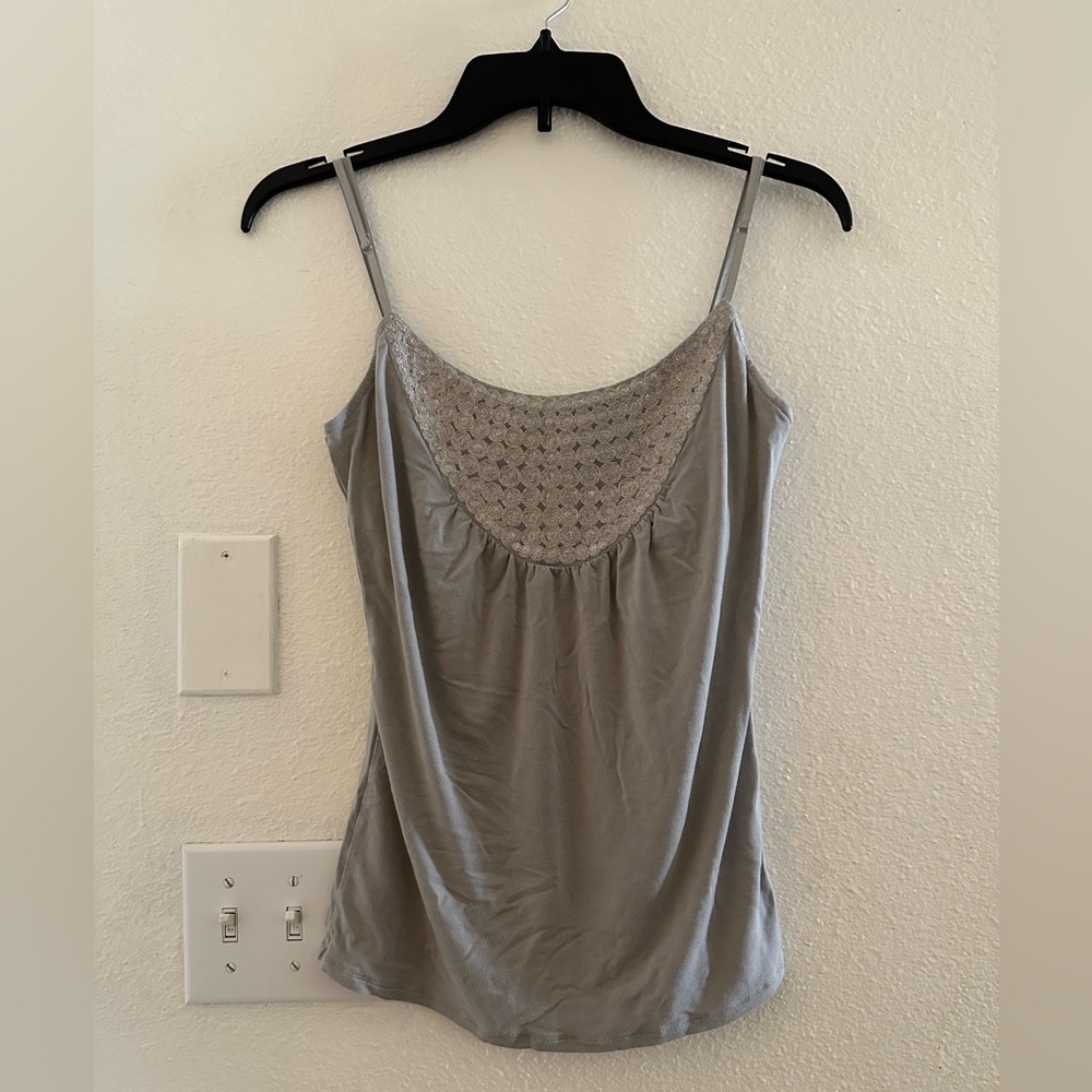 Women’s Limited top